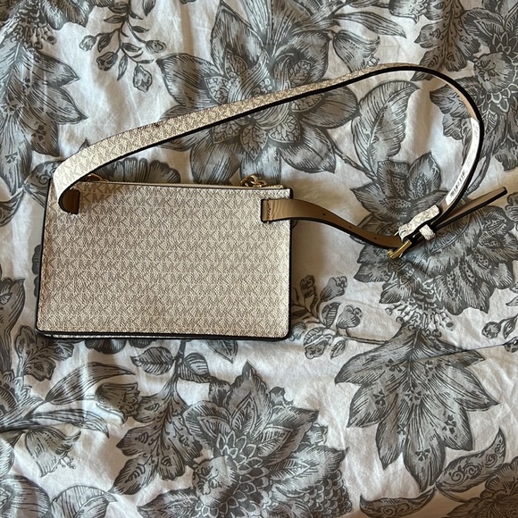 MK waist bag - Picture 2 of 5